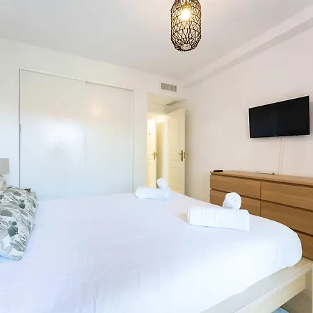 Apartmento En Con Acceso Directo A La Piscina! Marbella