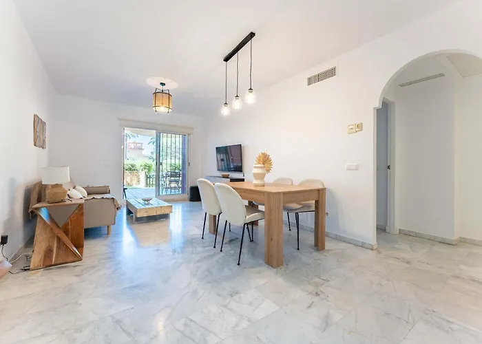 Apartmento En Con Acceso Directo A La Piscina! * ماربيا