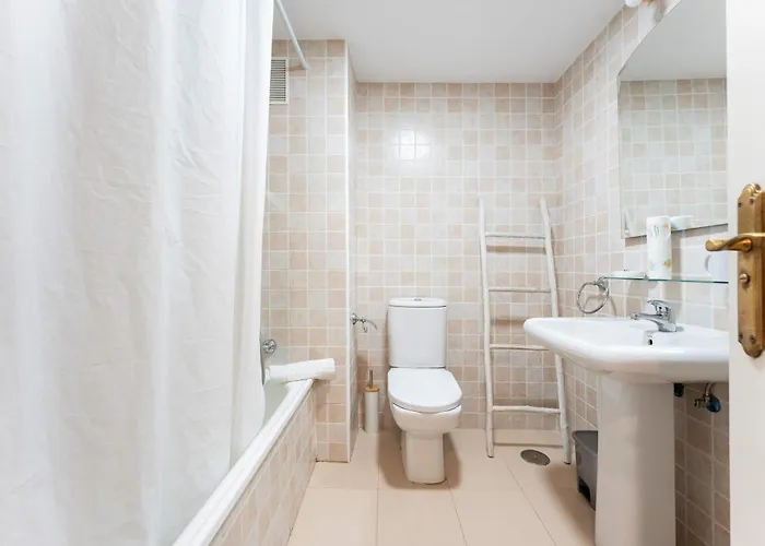 Apartmento En Con Acceso Directo A La Piscina!