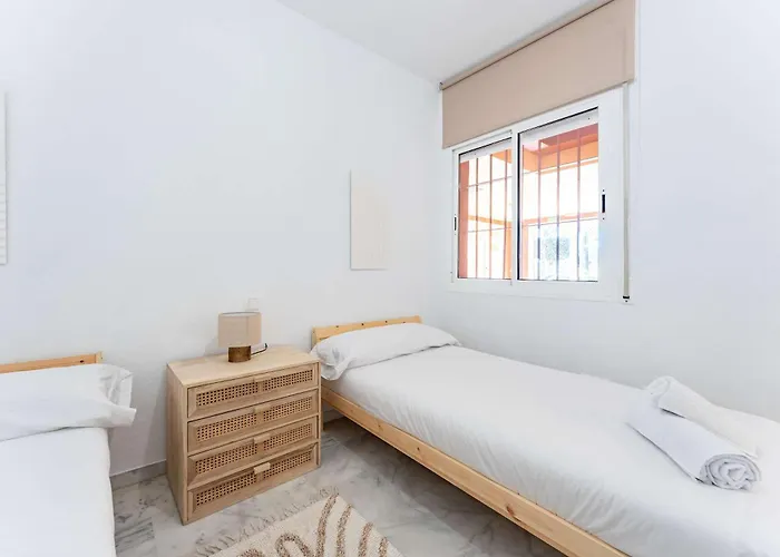 Apartmento En Con Acceso Directo A La Piscina! * ماربيا