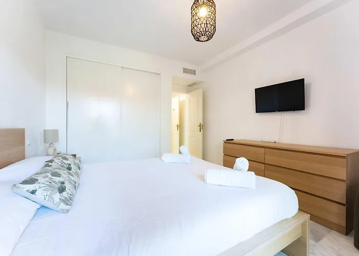 Apartmento En Con Acceso Directo A La Piscina! Marbella